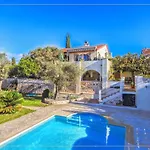 Provencal Parenthesis